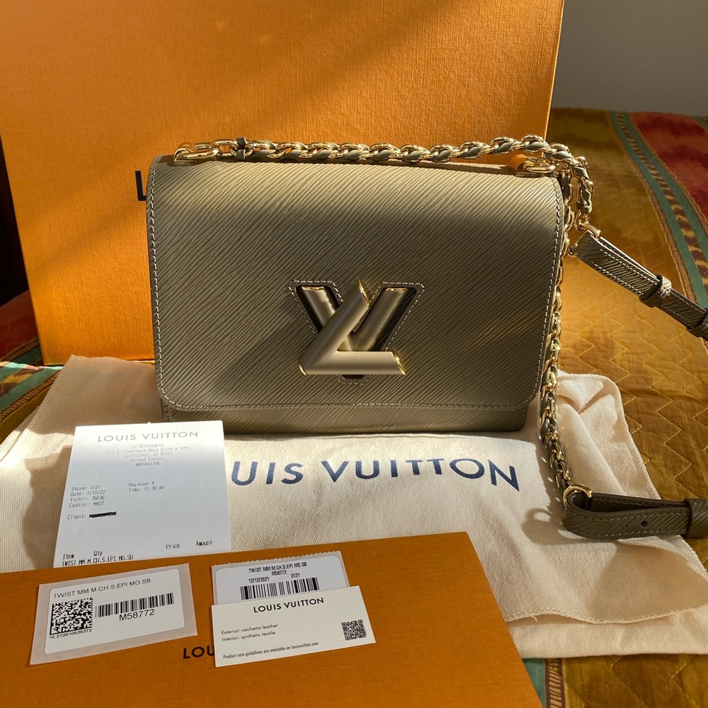 Louis Vuitton Twist MM